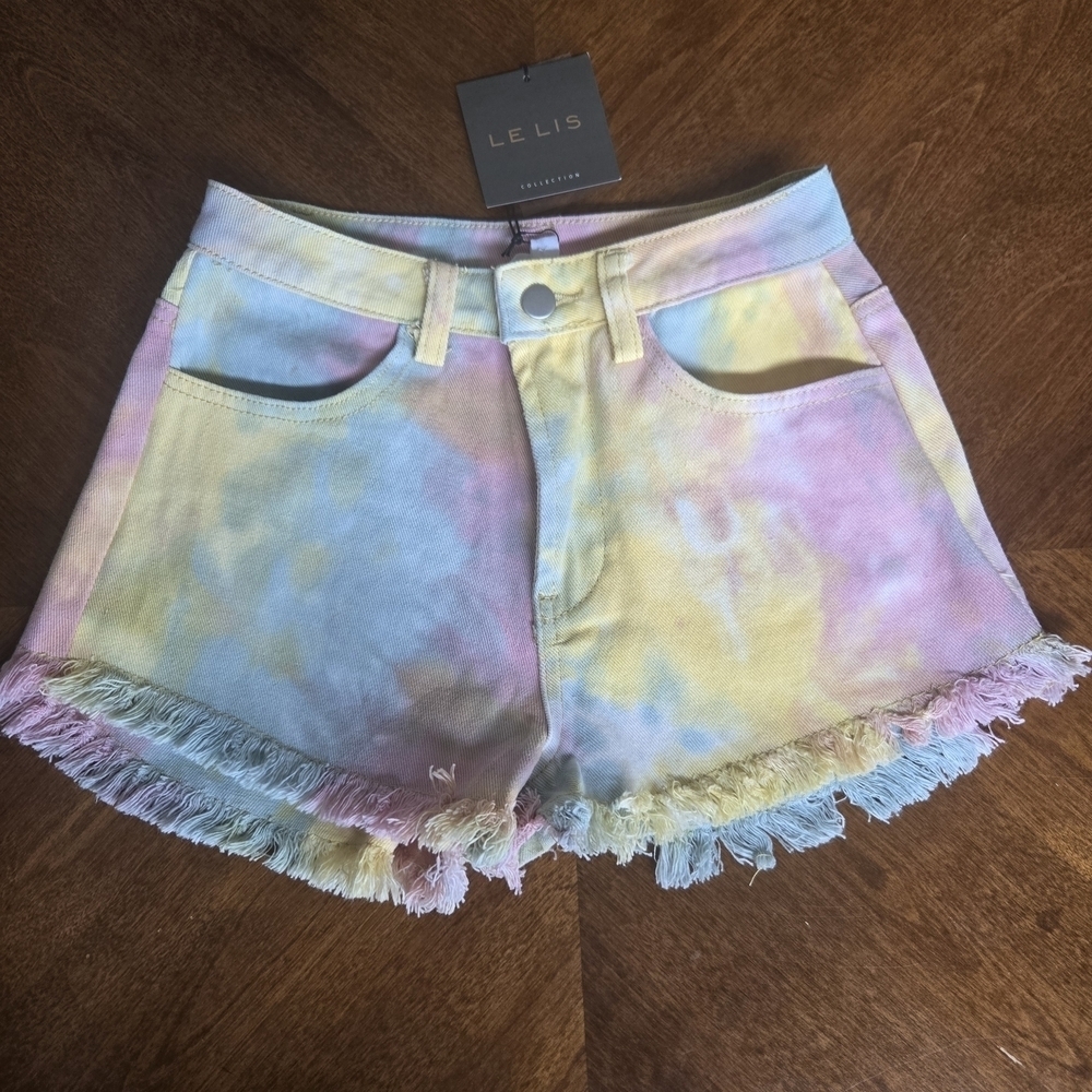 NWT Le Lis NWT,Pastel Tie-Dye Women's Shorts. Size S.100% Cotton